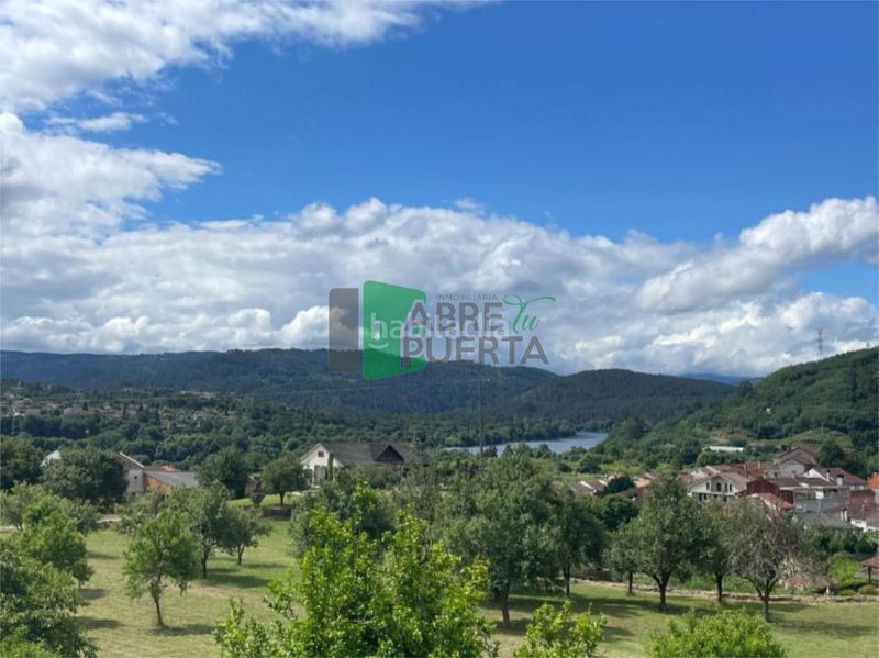 Foto dab84474-e86f-4e07-a9d0-c7388b405190. Chalet with heating parking pool in Ribadavia