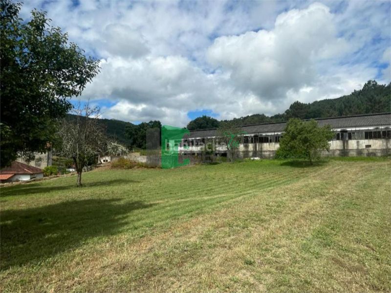 Foto f28af1da-dd3b-4ad6-8179-e2679a079592. Chalet with heating parking pool in Ribadavia