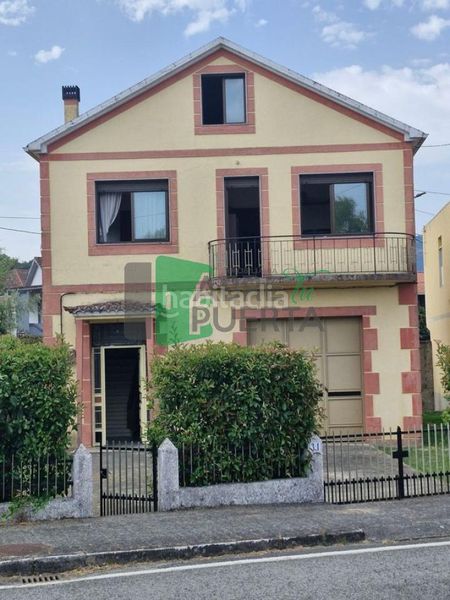 Foto cb4ea4c4-9816-4da2-afd6-3db823c6a045. Chalet en Ramirás