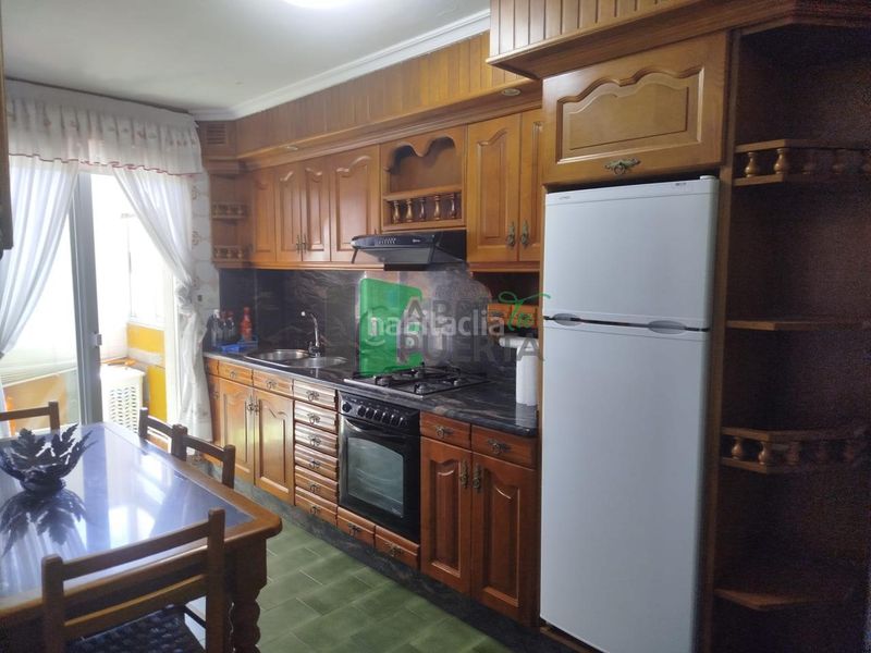 Foto f2db4bd5-1fe4-4316-ae78-804d9153206b. Pis amb calefacció aparcament a Ventiun Ourense