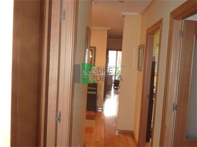 Foto 1f44254b-27bc-42d7-84eb-1ea7d088b205. Piso en Centro Ourense