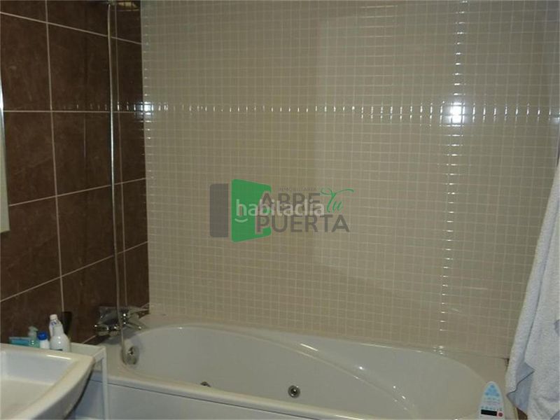 Foto 5c89ef31-da27-451d-b29f-8eda6eeecb15. Piso en Centro Ourense