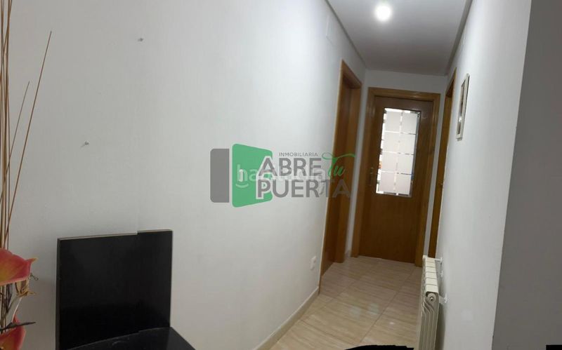 Foto b86532c5-3b3e-46e2-a2ca-853709a5c43e. Edificio in Pobra de Trives (A)