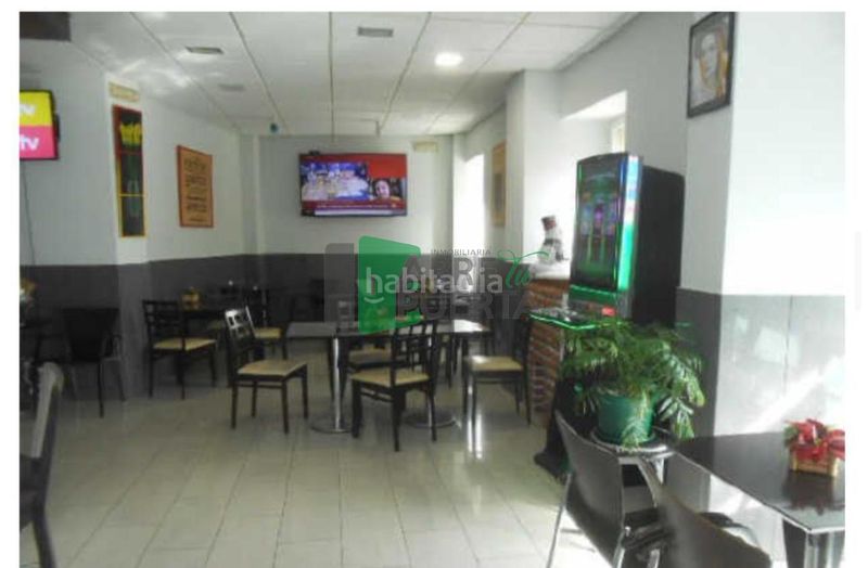 Foto c34bc79d-cd3e-46f1-bd83-a67905d1f68e. Edifici a Pobra de Trives (A)