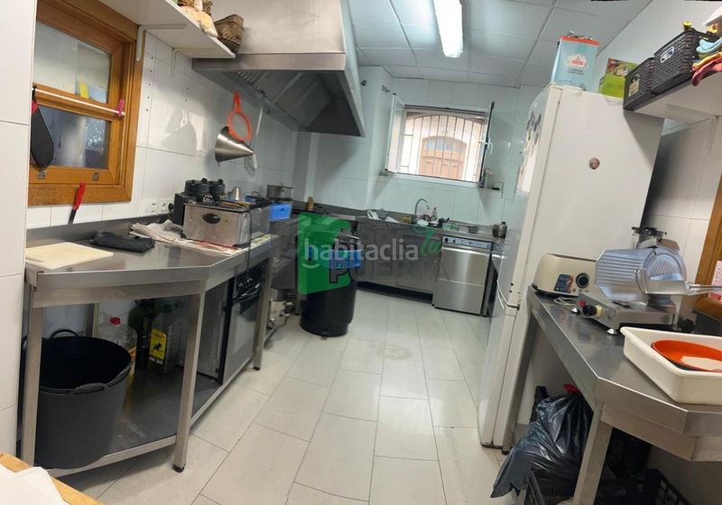 Foto cb28bd29-31a9-4cbf-acce-1dbfba729d3c. Edifici a Pobra de Trives (A)