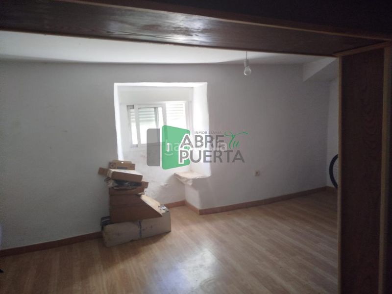 Foto c75a0fde-78fe-449a-856a-4baf6f0304ab. Casa a Vilamarín