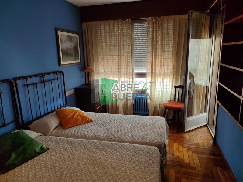 Foto 53f95363-d7a2-4457-b058-ff54d5b73c9e. Piso en Centro Ourense
