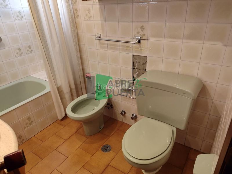 Foto ed31216e-3619-4ec5-87b4-6dbe1d683ae9. Piso en Centro Ourense