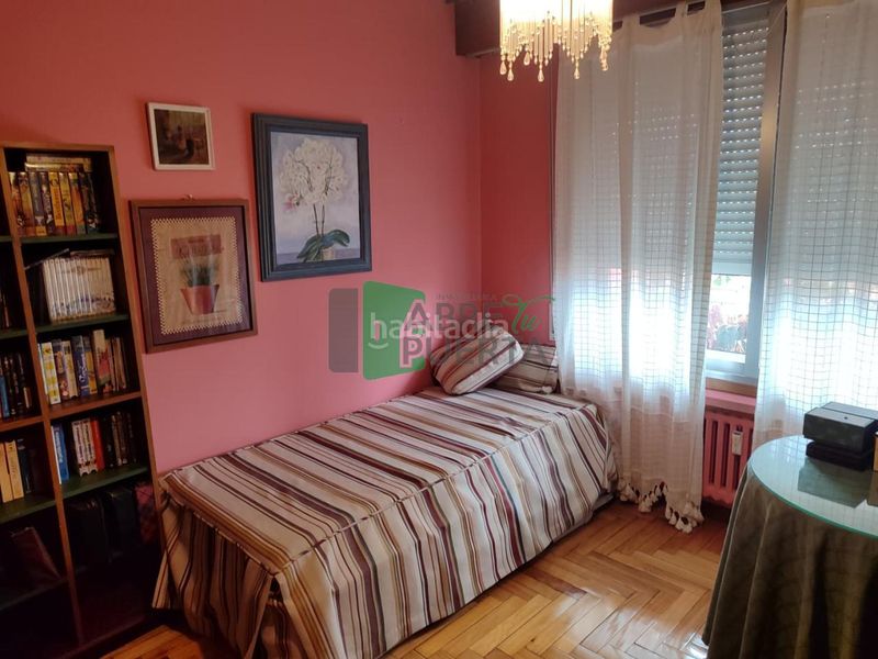 Foto ff43c718-1f92-4fc7-a20c-509d9ff1b2f6. Piso en Centro Ourense