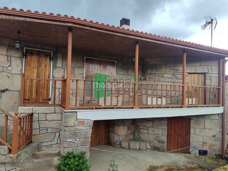 Foto 1621a228-5f86-488f-83e1-f779f52da5e3. House with heating in Nogueira de Ramuín
