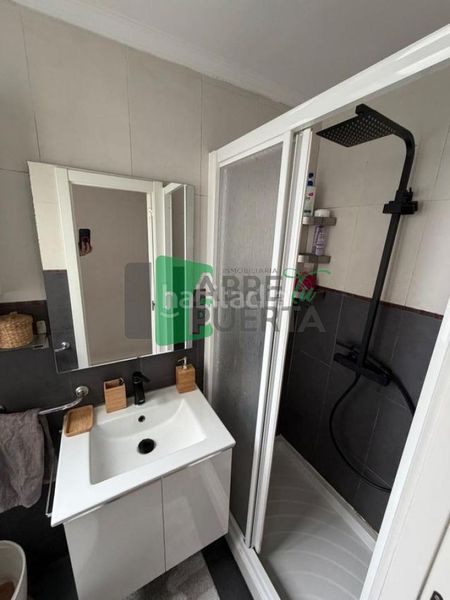 Foto 007b2ad9-b4b8-4779-baa1-619bb10e0983. Piso en Centro Ourense