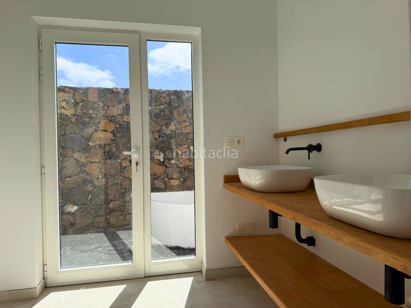 Foto fd60899c-aadc-4bf1-8a13-64a8a3e152c1. Xalet amb aparcament piscina a Máguez Haría