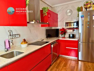 Apartment  Calle juana de arco. Impecable piso en san francisco javier con plaza de garaje.