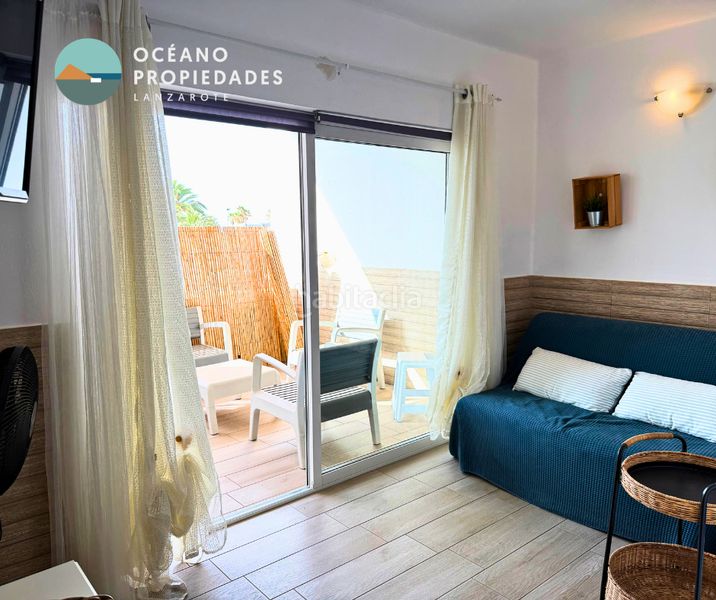 Foto d8dab1f1-6f77-4e37-a021-d4fff43f99d0. Estudi amb piscina a costa Teguise Teguise