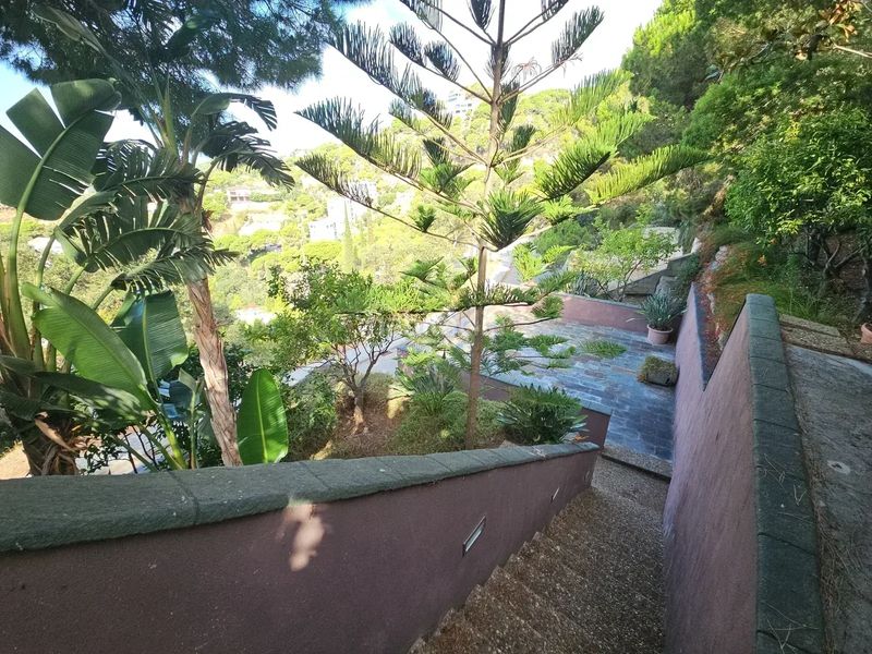 Foto 180f790b-8400-4638-9ab9-3272c19eb0d0. Casa amb aparcament piscina a Canyelles Lloret de Mar