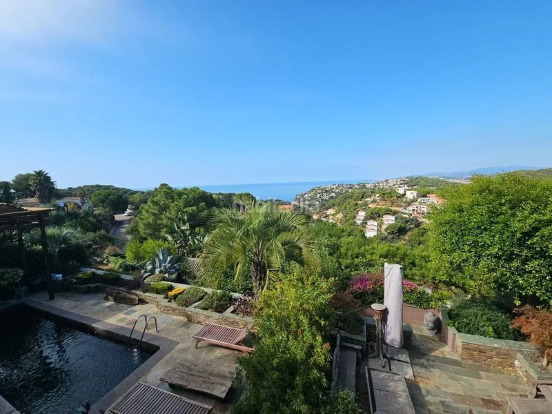 Foto a2305ed1-6400-43d0-b46c-e813207b5e0b. Maison avec parking piscine dans Canyelles Lloret de Mar