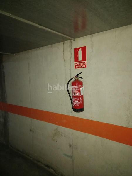 Foto cb64b743-00a1-4aaf-99a6-a15824f221ba. Aparcament cotxe a Palau Girona