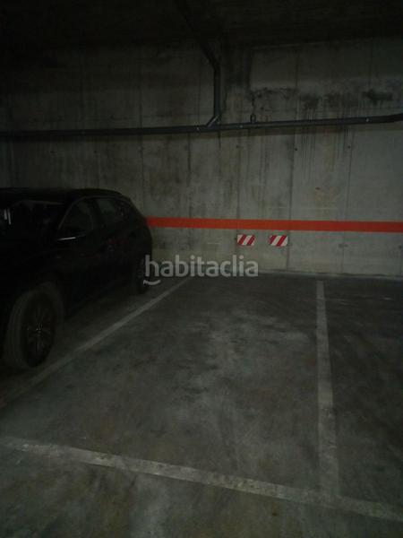 Foto d9e9fbd1-29d9-407e-824b-109ed3b22bd3. Aparcament cotxe a Palau Girona