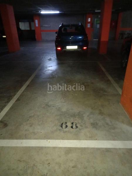 Foto edc7b4a9-470f-4f1f-854a-7bb8ff19af02. Aparcament cotxe a Palau Girona