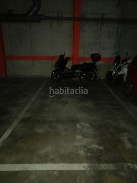 Foto f410d25c-62ab-4c63-ad58-b96992c01812. Aparcament cotxe a Palau Girona