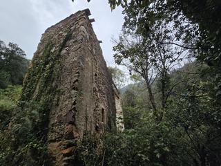Casa a Susqueda. Venda de masia catalogada a osor can manuel