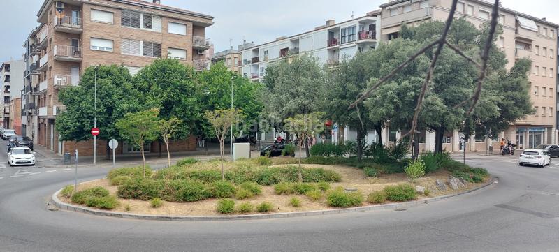 Foto b05cce51-355a-4922-a071-af07a2af9332. Local comercial a Eixample Sud-Migdia Girona