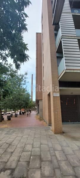 Foto ec79a474-91f2-45ae-8d95-a26b9c070106. Local comercial a Eixample Sud-Migdia Girona