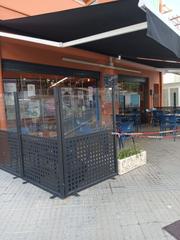 Local commercial à Riells. Barrestaurant en funcionament  pis reformat a 150m de la platja