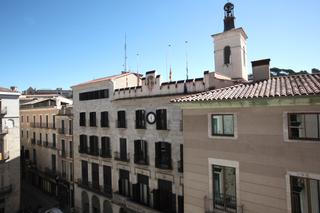 Àtic a Centre-Barri Vell. Àtic dúplex excepcional davant lajuntament de girona amb terrass