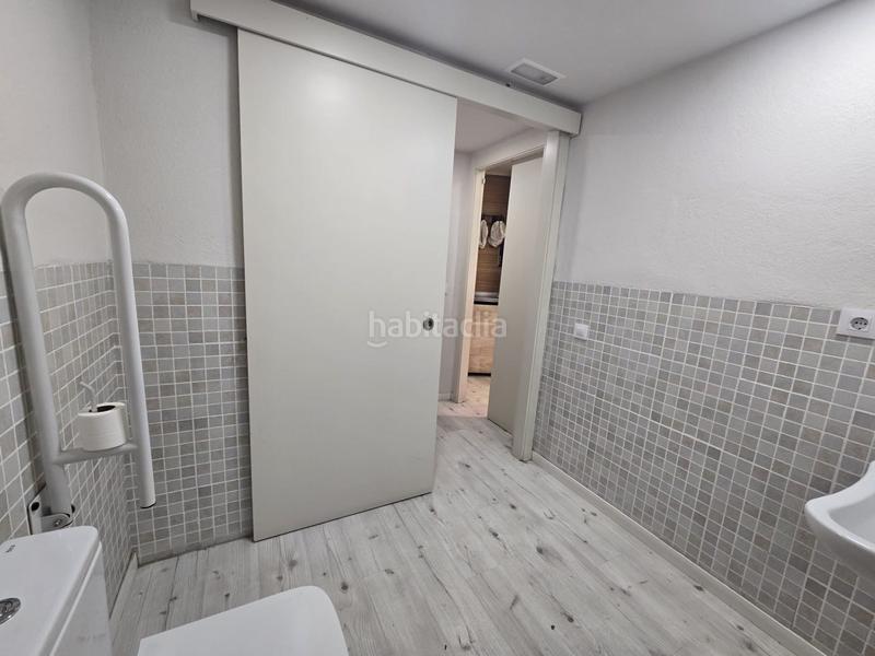 Foto 5251358c-5051-45f6-b3c7-188959998839. Pas-de-porte local commercial dans Eixample Nord Girona