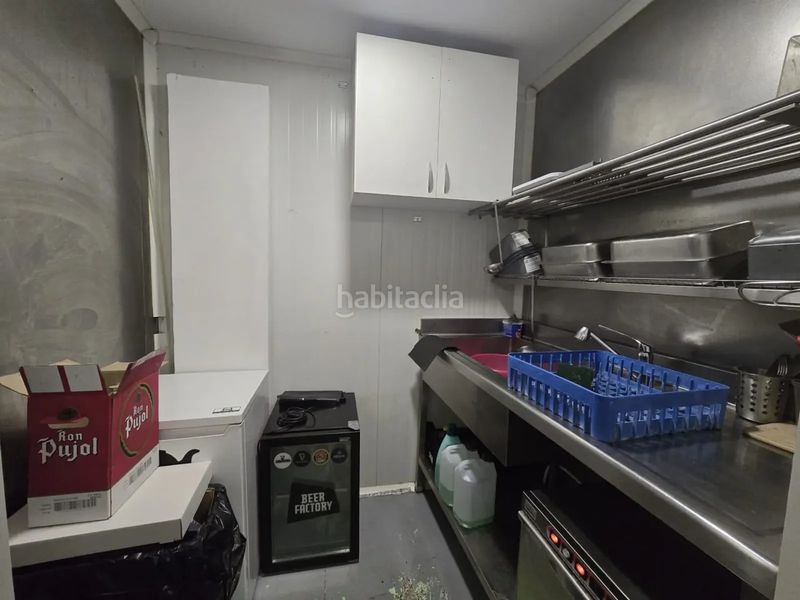 Foto 2d54e076-9a93-4e66-b713-438b0a04b5dd. Traspaso local comercial traspàs de gelateria a leixample oportunitat única! en Girona