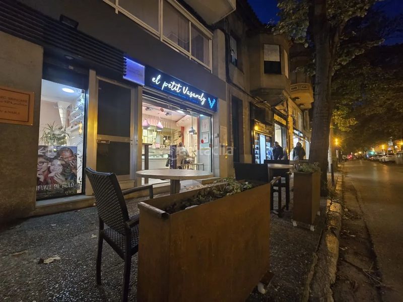 Foto 50799709-8e9d-4047-8db9-49fb2ed39aac. Traspaso local comercial traspàs de gelateria a leixample oportunitat única! en Girona