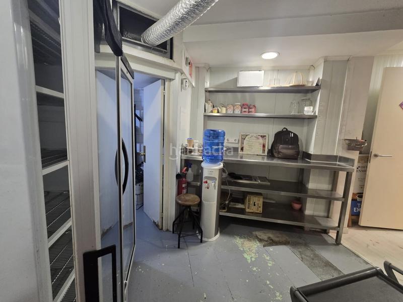 Foto fa924bc1-a9c5-4881-a292-d0bf955c0c8a. Traspaso local comercial traspàs de gelateria a leixample oportunitat única! en Girona