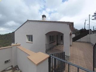 Appartement à Residencial Begur-Esclanyà. Casa unifamiliar recentment construïda a la costa brava