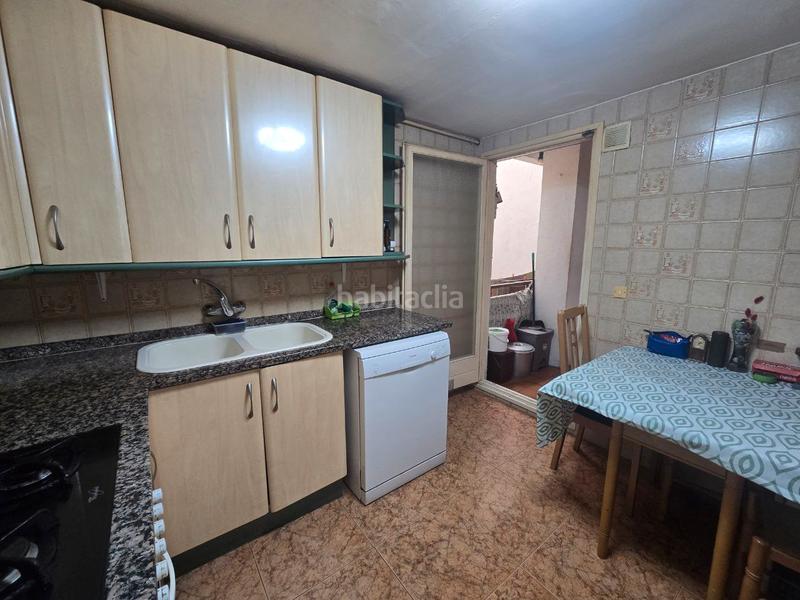 Foto 967cf8b4-ed4b-46e8-9d27-16fa5dd8e3f7. Pis a Eixample Sud-Migdia Girona