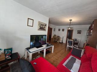 Flat in Eixample Sud-Migdia. Pis en venda al carrer sant miquel, girona
