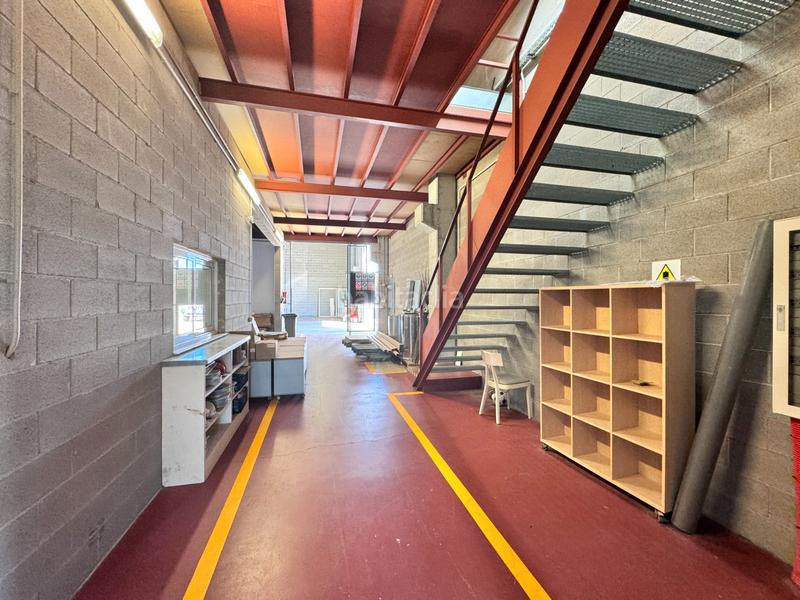 Foto 243a58ec-6614-467d-b2f8-f2b540113f6f. Nau industrial a Domeny Girona