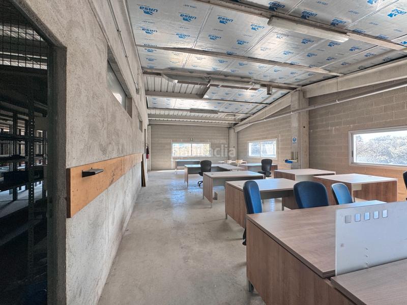 Foto 67c8524b-de73-4eec-865a-e09653f78d5a. Nau industrial a Domeny Girona