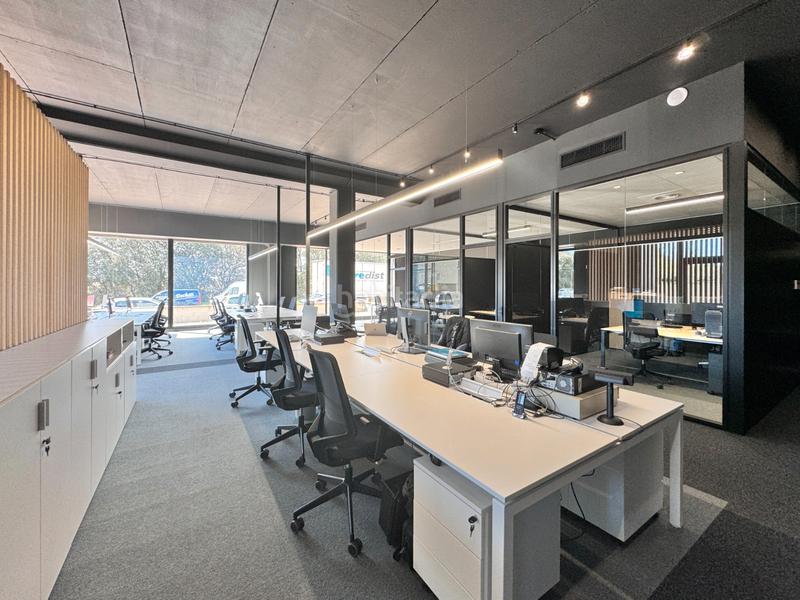 Foto 7ad1bd2f-8640-4970-bae8-1db5e4d7ac5e. Nau industrial a Domeny Girona