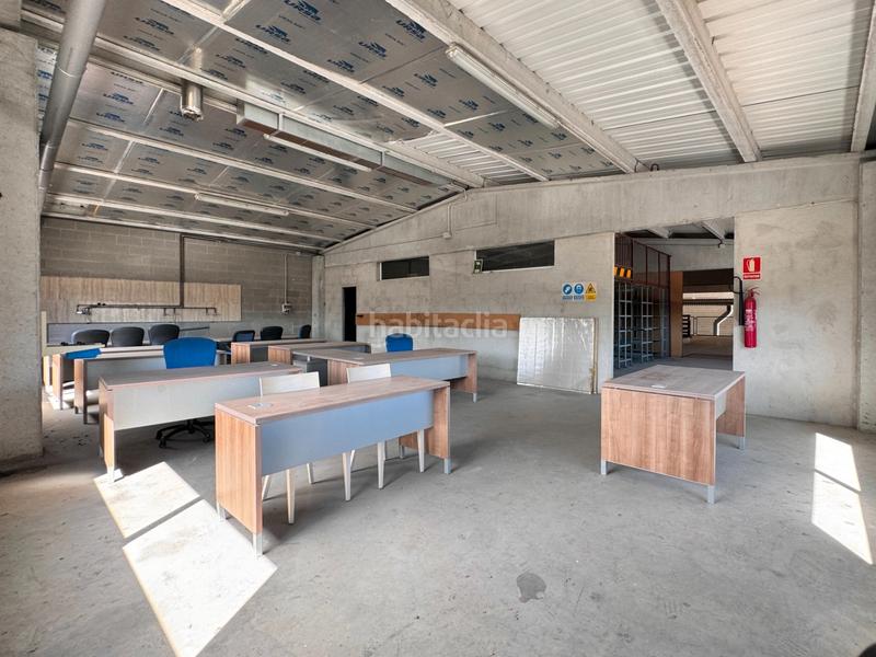 Foto 7c733518-4580-45e4-92c4-28f83a12f496. Nau industrial a Domeny Girona