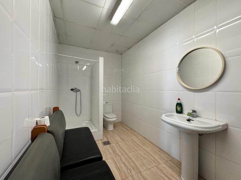 Foto a2745a1b-a08b-45d4-b65f-731c224e71b8. Nau industrial a Domeny Girona