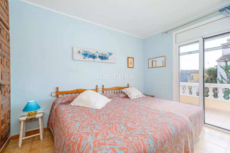 Foto 5a6c5ed3-dc9c-4ce4-8125-4b20eba056e3. Casa aparellada amb aparcament a Puigmal - Mas Nou Empuriabrava
