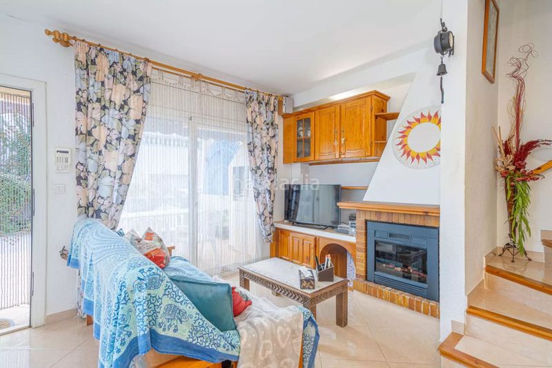 Foto 86b99060-3505-4646-8661-c2c9e7107b32. Casa aparellada amb aparcament a Puigmal - Mas Nou Empuriabrava