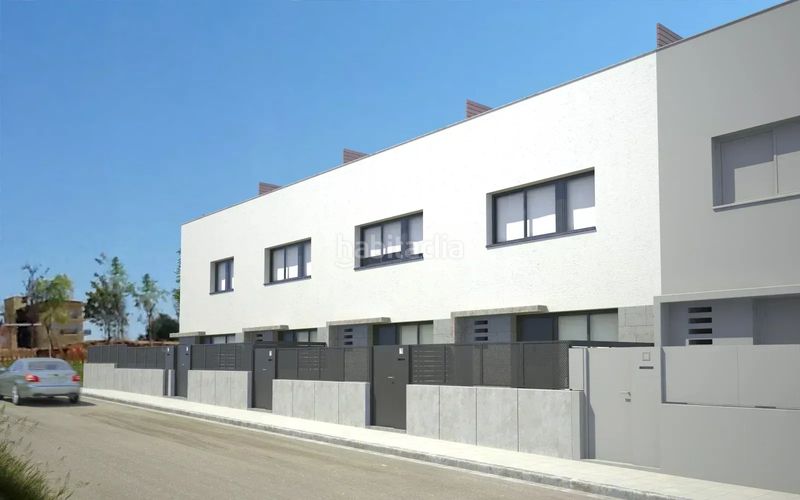 Foto be904d5a-be9f-48b4-8184-2321a2e379c5. Casa amb aparcament a Torroella de Montgrí