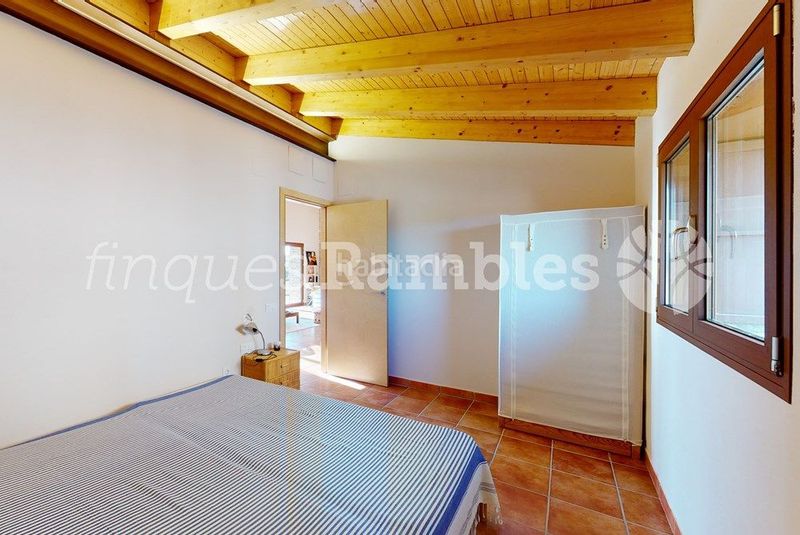 Foto 50c8566c-5f63-464b-a265-b4e3d1d70691. Haus mit heizung in Piles (Les)