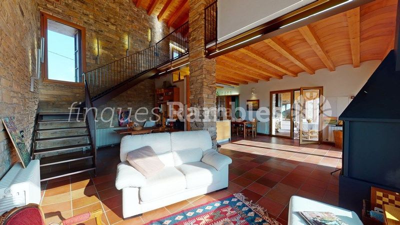 Foto 60d2de8a-a153-4c39-ac4f-3597bec921de. Haus mit heizung in Piles (Les)