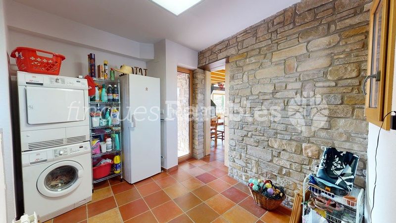 Foto 7d74cbdb-aebc-4675-a505-9e1ebcf0a231. Haus mit heizung in Piles (Les)