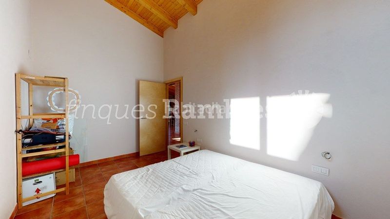 Foto ea1526c8-a2ef-42a9-a8fe-7b8455e337fa. Haus mit heizung in Piles (Les)