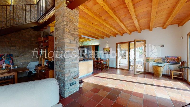 Foto f5b0454e-dfd0-46ae-9a46-2df2c8777b3d. Haus mit heizung in Piles (Les)