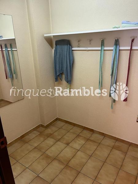 Foto 44588ff2-c36f-4e23-8afe-71a02d03df00. Location bureau avec chauffage dans Poble Sec Igualada